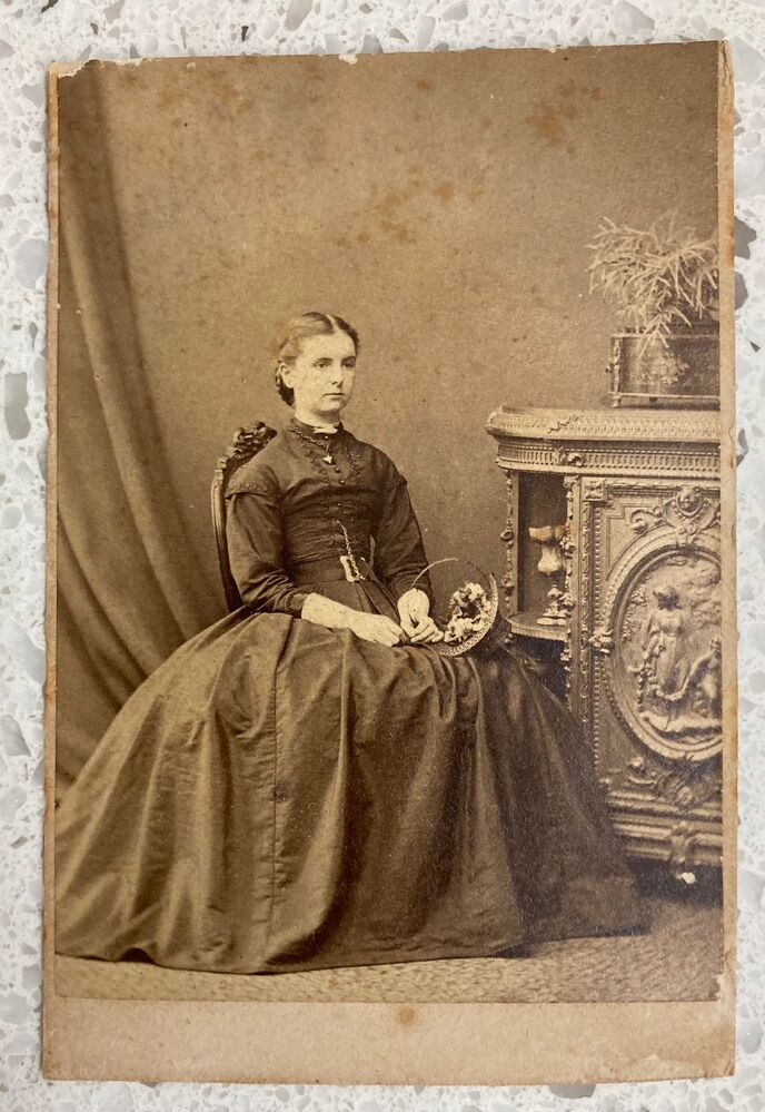 File:Helen Rose Lodge c.1900.jpeg