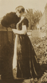 1932