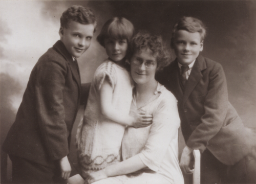 1926, with Kathleen, Ralph, and Mead